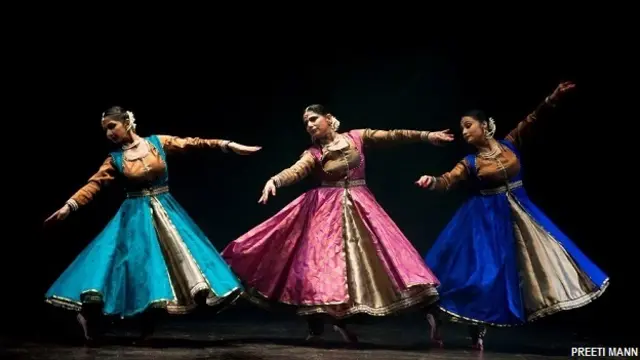 कथक नृत्यांगना रचना यादव और उनके समूह की ओर से 'स्वरा' कथक नृत्य प्रस्तुति