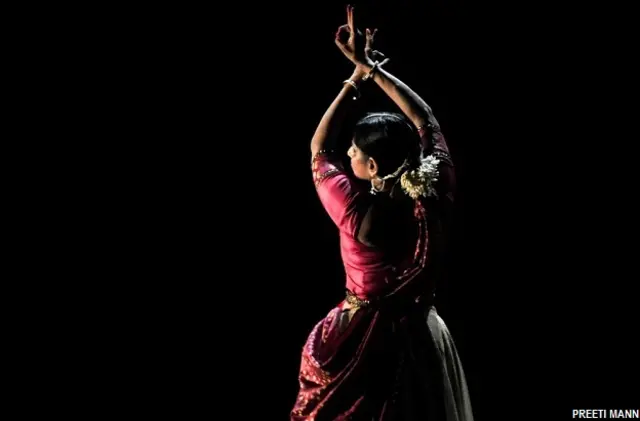 कथक नृत्यांगना रचना यादव और उनके समूह की ओर से 'स्वरा' कथक नृत्य प्रस्तुति