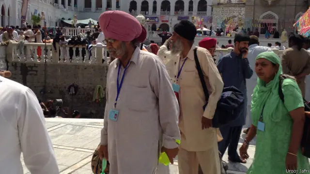 पाकिस्तान के पंजा साहब में सिख