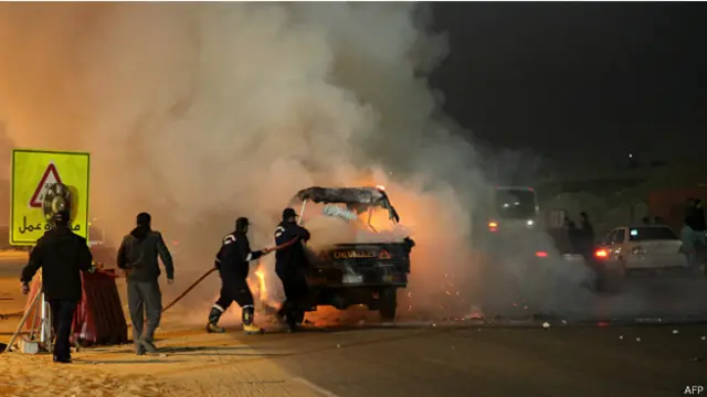 फुटबॉल मैच में हुए दंगे