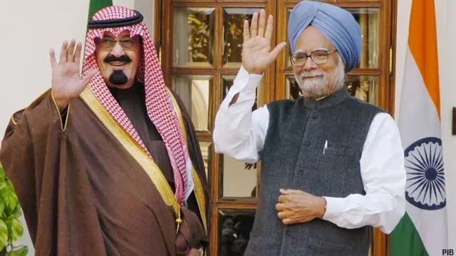 सऊदी अरब के पूर्व राजा अब्दुल्ला मनमोहन सिंह के साथ. 