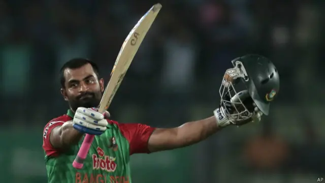 تمیم اقبال نے لگاتار دوسری سنچری بنائی اور مین آف دی میچ کا ایوارڈ حاصل کیا
