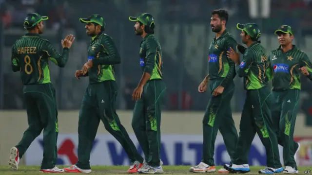 پاکستانی ٹیم نے آخری بار سری لنکا کی سرزمین پر ٹیسٹ سیریز 2006 میں انضمام الحق کی قیادت میں جیتی تھی