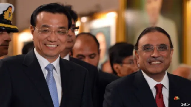 2013年，中國總理李克強訪問巴基斯坦，雙方簽署協議開發中巴經濟走廊。