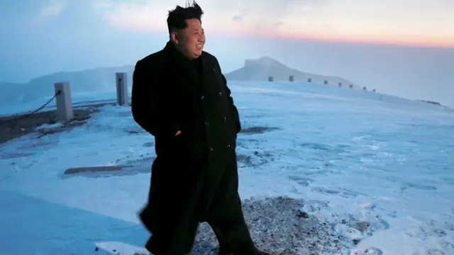 یہ آتش فشاں پہاڑ چین کی سرحد کے قریب ہے اور مقامی کہاوتوں میں اسے خطرناک تصور کیا جاتا ہے