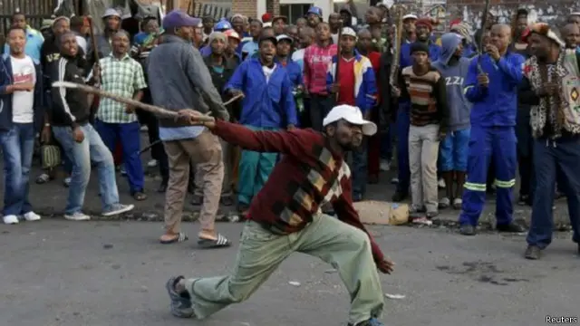 جرى استهداف المواطنين الأجانب خلال موجة أعمال العنف