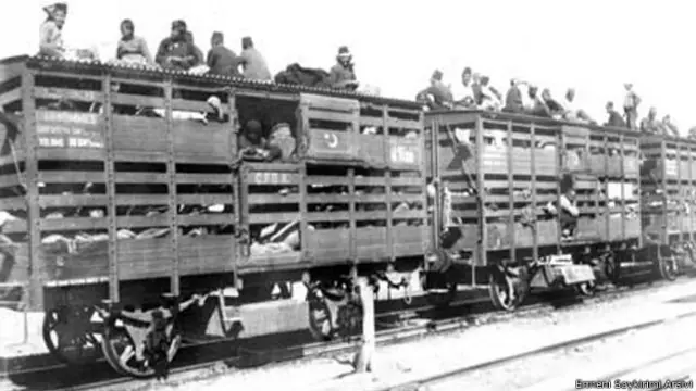 Ermenilerin trenlerle sevkiyatından