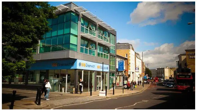 Jika di internet ada yang mencari pusat pelatihan lembaga Isis, hasilnya bisa lain 