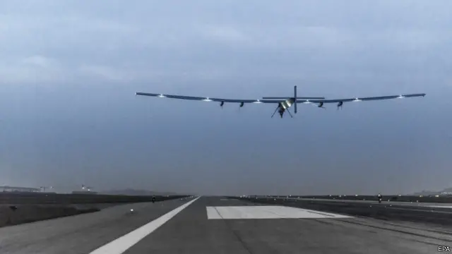 全太阳能无燃料飞机“阳光动力2号”（Solar Impulse 2）星期二（4月21日）北京时间早晨从重庆江北国际机场起飞，飞往江苏南京禄口国际机场。
