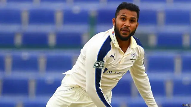 ابو ظہبی ٹیسٹ کے آخری روز عادل رشید سنہ 1959 کے بعد ٹیسٹ میں پانچ وکٹیں لینے والے پہلے برطانوی لیگ سپنر بن گئے ہیں