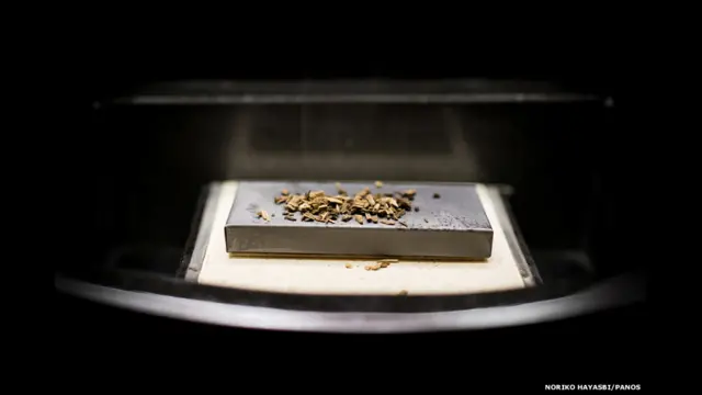 Надгробная плита с ладаном