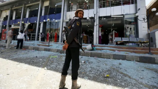 سعودی عرب نے 26 مارچ کو یمن میں موجود شیعہ حوثی باغیوں کے خلاف کارروائی کا آغاز کیا تھا