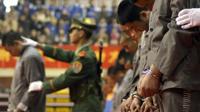 اس وقت چین میں 260 پاکستانی قید ہیں