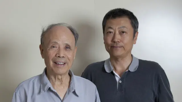 《炎黃春秋》前社長杜導正(左)與前執行總編輯吳思(右)合照