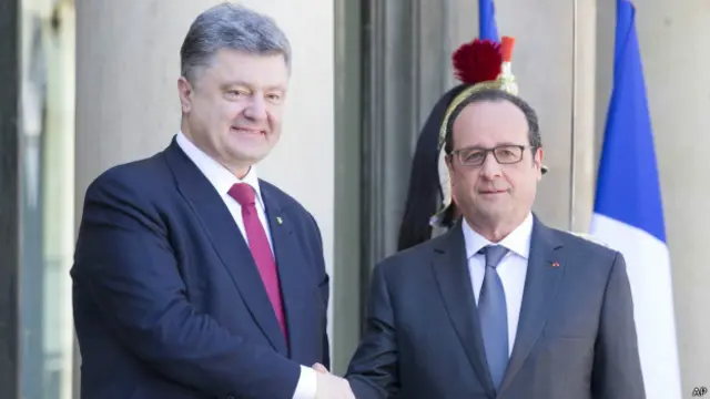 Франсуа Олланд та Петро Порошенко