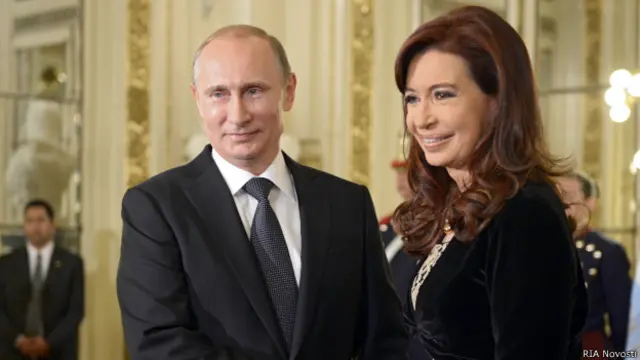 Владимир Путин и президент Аргентины Кристина Киршнер в Буэнос-Айресе 12 июля 2014 г.