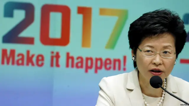 林郑月娥在香港政府总部出席政改方案新闻发布会（22/4/2015）