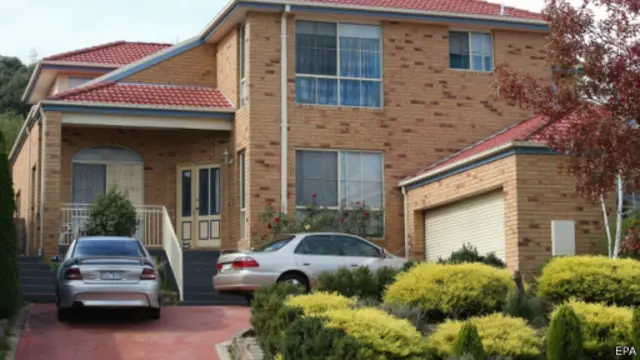 پلیس ملبورن نقاط مختلف را در ارتباط با بازداشت مظنونین به برنامهریزی تروریستی بازرسی کرد