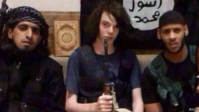 پلیس استرالیا معتقد است چند ده شهروند این کشور به نفرات دولت اسلامی پیوستهاند