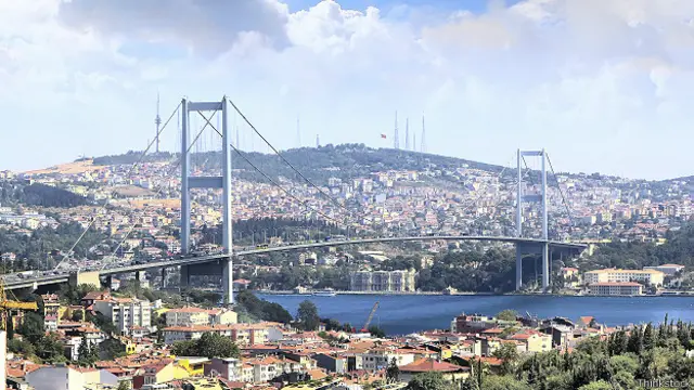 Стамбул, мост через Босфор