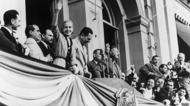 Eva Perón fue operada de cáncer sin que ella ni nadie lo supiera. El régimen de su marido no quería verse desestabilizado por su enfermedad.