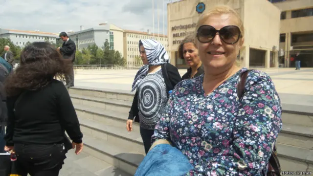 Rahime Karakaş, Sarkis olan babasının isminin üstünün silinerek değiştirilmiş olduğunu yıllar sonra öğrenmiş.
