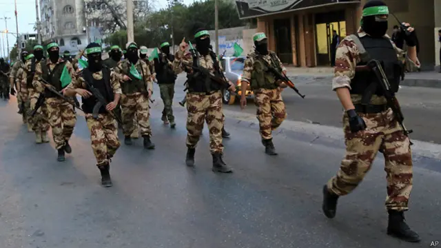 أطلقت مدفعية الجيش الاسرائيلي 3 قذائف هاون تجاه موقع "رصد" التابع لكتائب عز الدين القسام