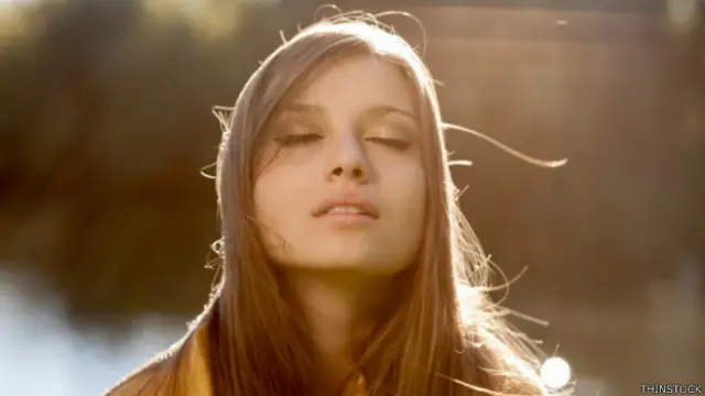 Cerrar los ojos favorece la concentración, según diversos estudios.