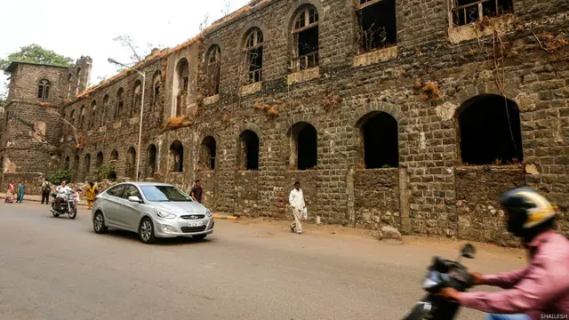 मुंबई की बंद पड़ी सीताराम टैक्सटाइल मिल