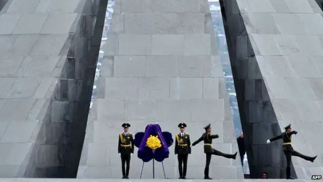 Anım mərasimi Yerevandakı Tsitsernakaberd Memorialında keçirilib