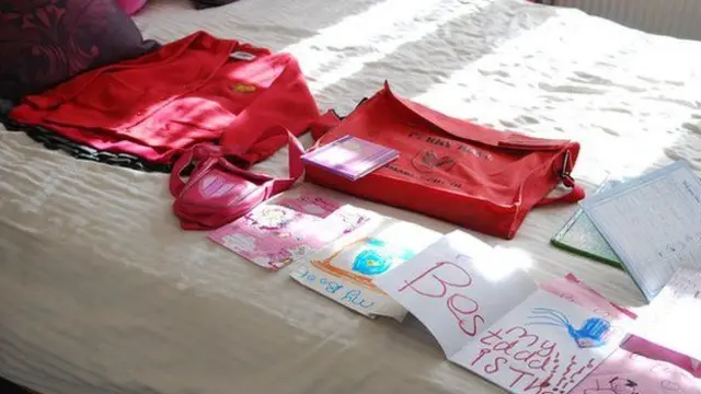 अमीना की स्कूल ड्रेस