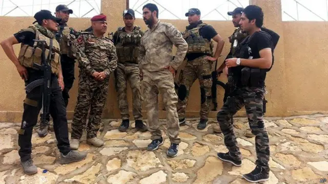 مقاتلو العشائر في الرمادي