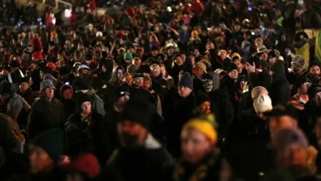 گیلیپولی میں صبح صادق سے قبل پہلی جنگ عظیم میں مارے جانے والے فوجیوں کی یاد میں صد سالہ تقریب منعقد کی گئی