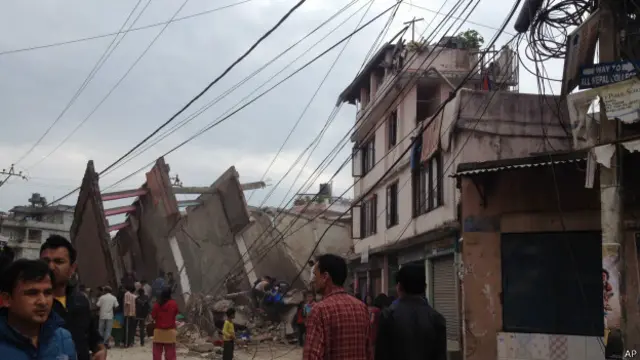 Gempa Nepal