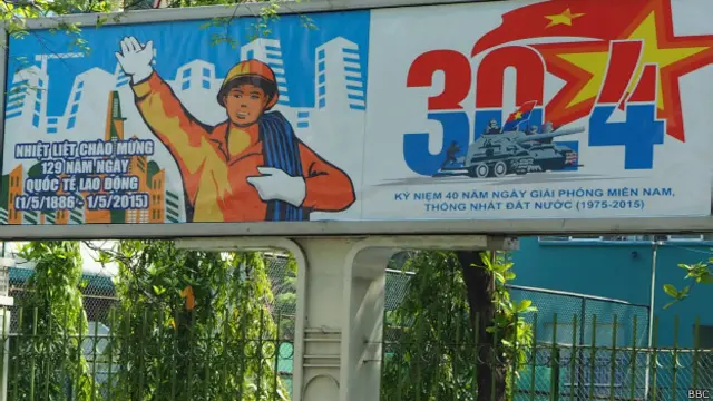 图辑：越南统一40周年 街头宣传画