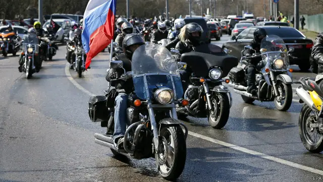 “夜狼”摩托车队