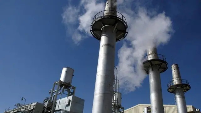 
هدف از توافق هسته ای جلوگیری ایران از دستیابی به بمب اتمی است، هر چند ایران بر صلح آمیز بودن برنامه های هسته ای این کشور تاکید می کند
