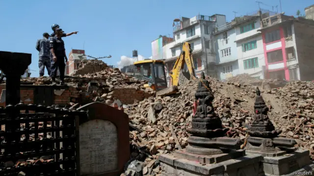 Разрушенный землетрясением Катманду