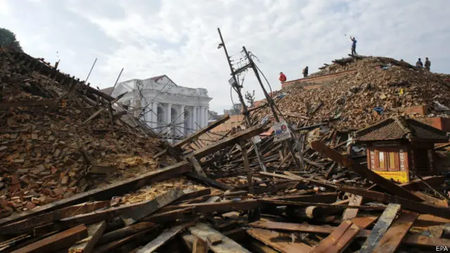 كان حجم الدمار كبيرا نتيجة شدة الزلزال وتوابعه