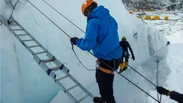 انھوں نے بتایا کہ ان کے خاوند ماؤنٹ ایورسٹ کو سر کرنے کو لے کر کافی خوش تھے اور انھوں نے اس مہم کے لیے بہت سخت محنت کی تھی