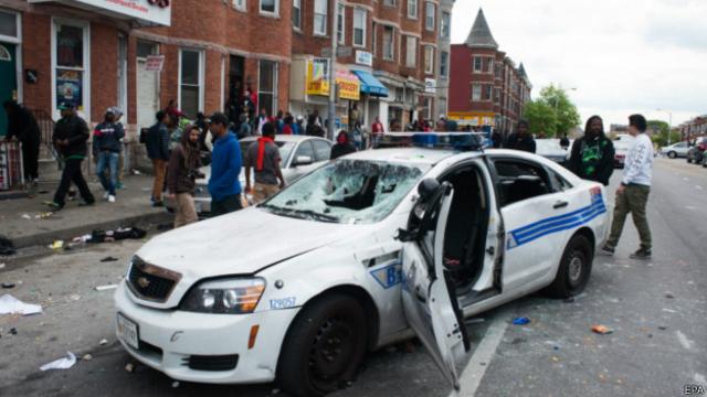 Los disturbios en Baltimore son los más graves desde los que estallaron el verano pasado en Ferguson.