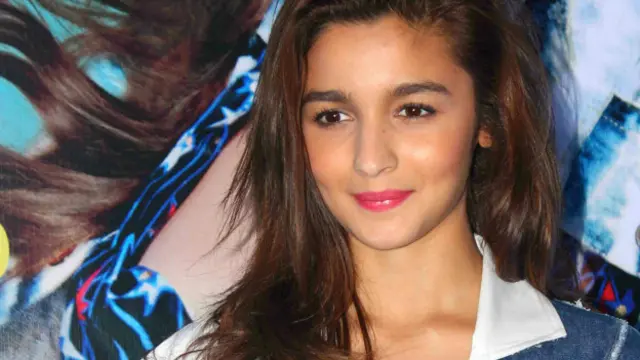 عالیہ بھٹ فلموں سے زیادہ اپنی بیباکی کے لیے سرخیوں میں رہتی ہیں