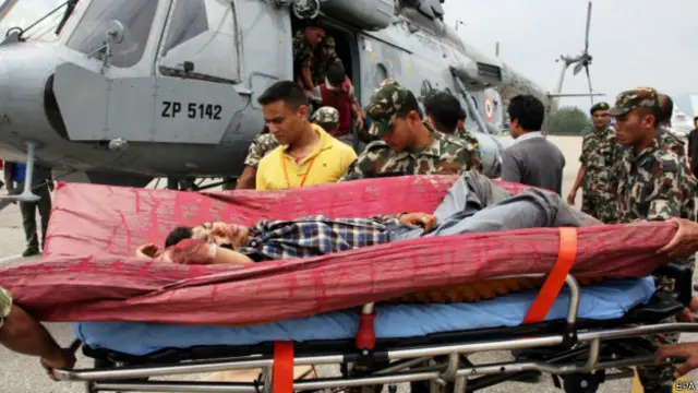 नेपाल, भारतीय एयर फ़ोर्स बचाव अभियान