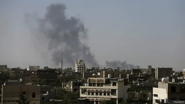 إيران تقول إن الطائرة حصلت على إذن الهبوط من الحوثيين