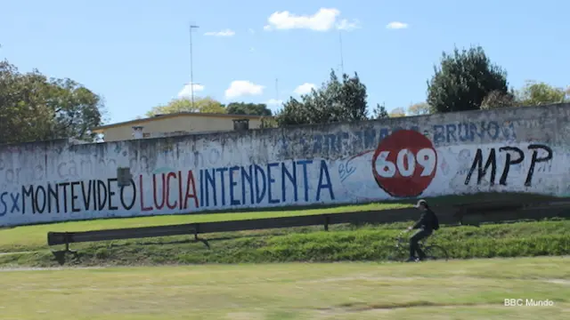 Muro pintado a favor de la candidata a intendente de Montevideo, Lucía Topolansky.