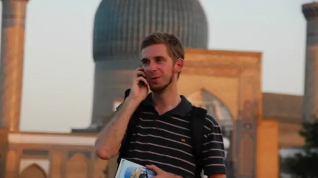 Йеско Шмоллернинг айтишича, совет давридагидан фарқли ўлароқ, ҳозирги ўзбек ёшлари анча реалист