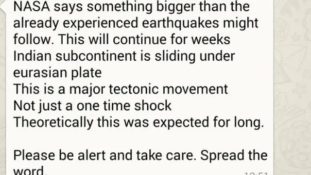 О грядущем еще более разрушительном землетрясении сообщали пользователям WhatsApp в Индии. Многие поверили и впали в панику
