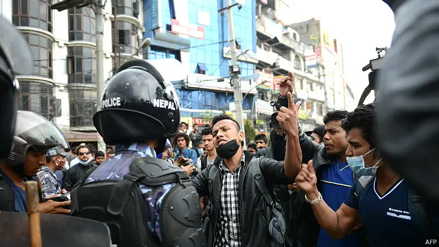 دارالحکومت میں متاثرہ افراد کی خوراک نہ ملنے سے پولیس سے جھڑپ بھی ہوئی ہے