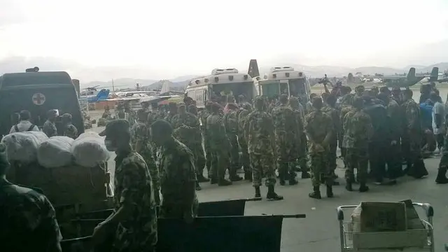 نیپال کی سکیورٹی فورسز امدادی کاموں میں مصروف ہیں