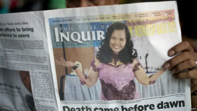 Varios periódicos filipinos informaron erróneamente en sus portadas que Fiesta había sido ejecutada.